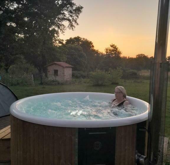 Bed and Breakfast Auberge La Marchadaine