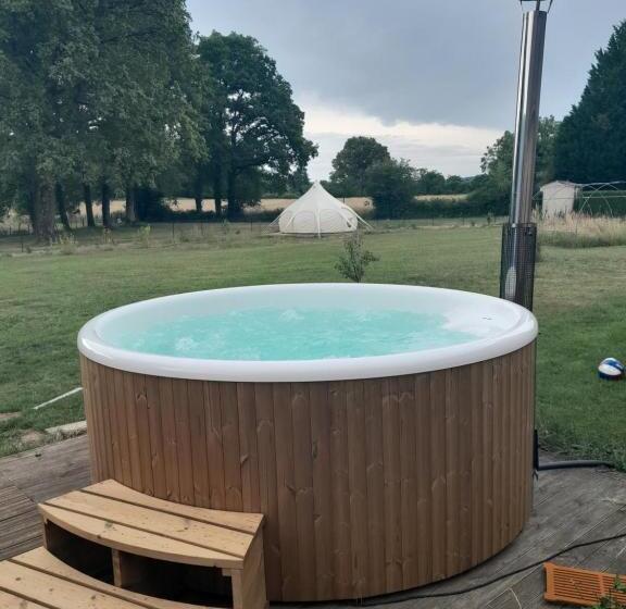 Bed and Breakfast Auberge La Marchadaine