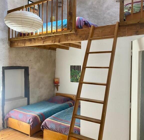 ベッドアンドブレックファースト Gîte De La Bastide   Cabania Pays Cathare