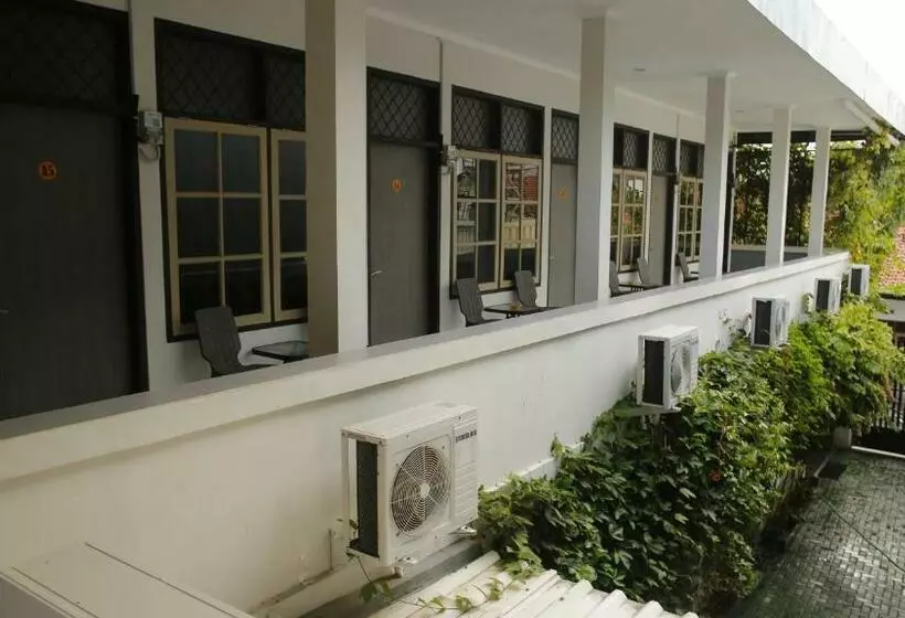 Hotel Bale Cangkring