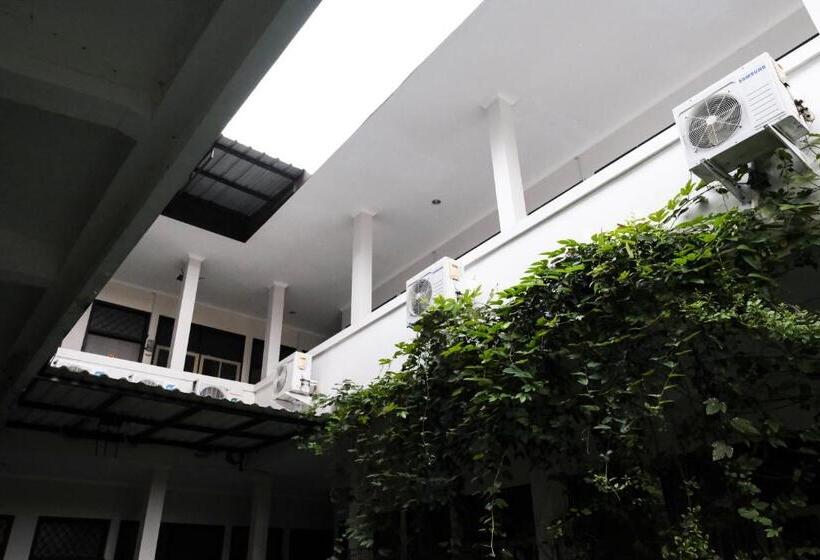 Hotel Bale Cangkring