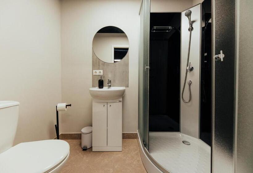 هتل Lodes Ielas Naktsmājas