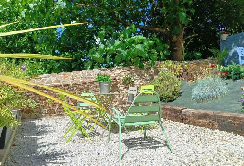 مبيت وإفطار Chambre D Hote Familiale De La Maison Bleue