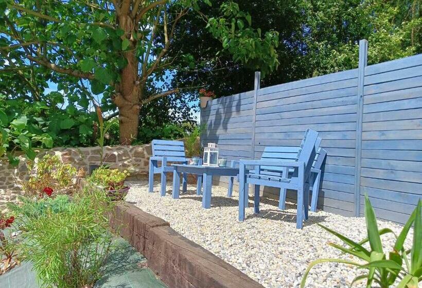 مبيت وإفطار Chambre D Hote Familiale De La Maison Bleue