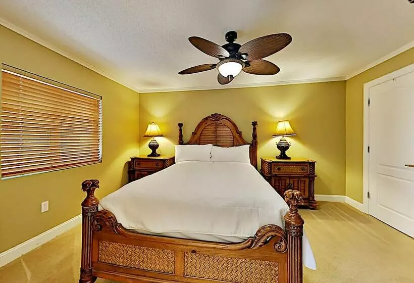 Dune Pointe 201
