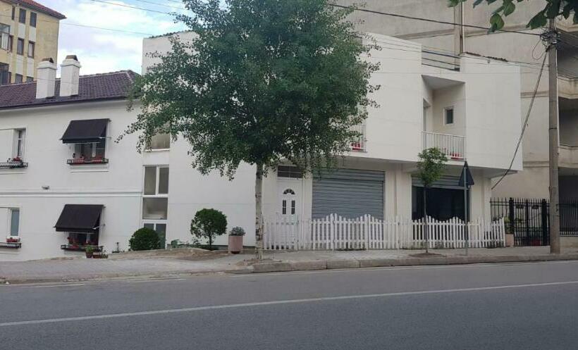 Hill View 7 Apartments