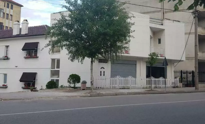 Hill View 7 Apartments