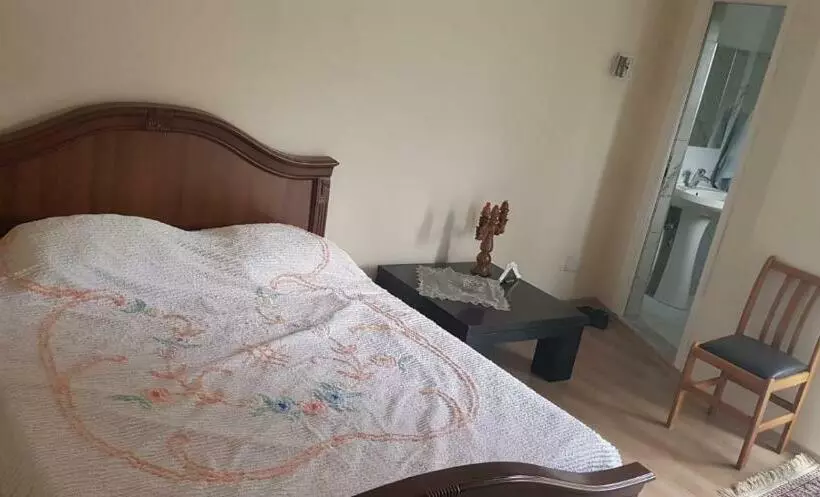 Hill View 7 Apartments