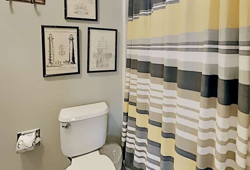 Sea Haunts #6b   Family Tides