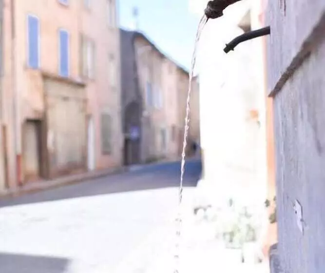 Aamiaismajoitus (B&B) La Cachette Du Comte