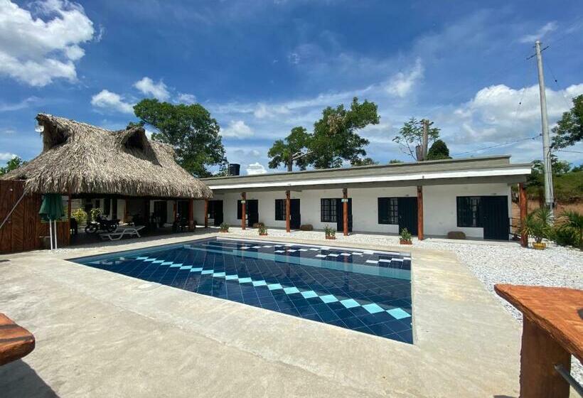 Hotel Finca Campestre Las Heliconias