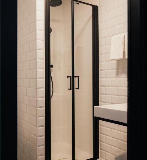 هتل Au Lit Des Ours