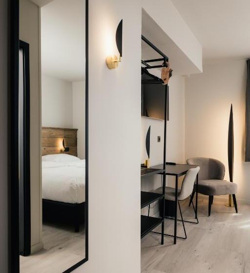 هتل Au Lit Des Ours