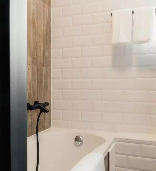 Hotelli Au Lit Des Ours