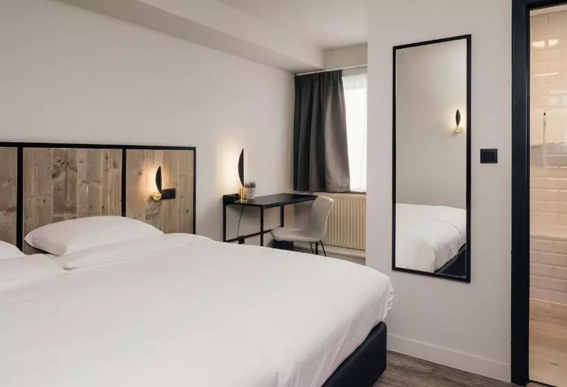 Hotelli Au Lit Des Ours