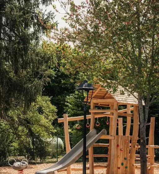 Hotelli Au Lit Des Ours