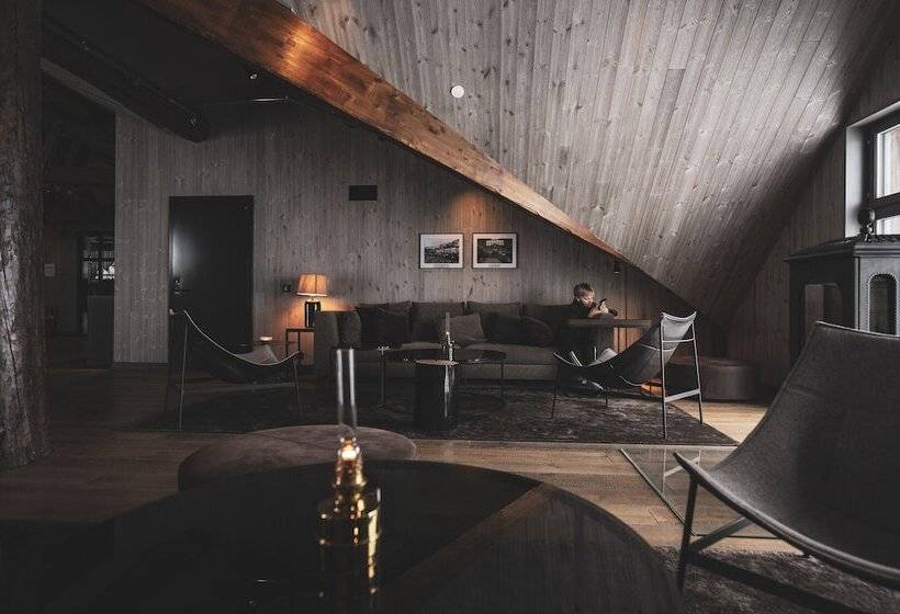 فندق Niehku Mountain Villa