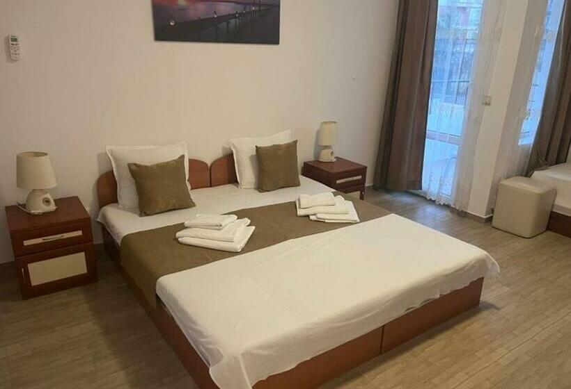 ペンション къща за гости Canavan S