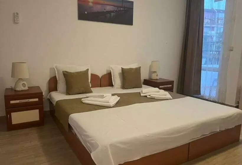 Majatalo къща за гости Canavan S