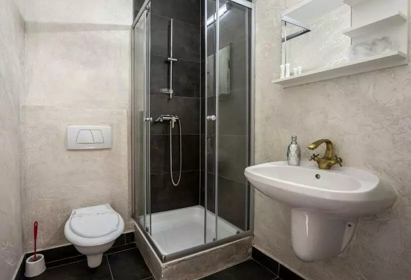 Majatalo Palas Boutique