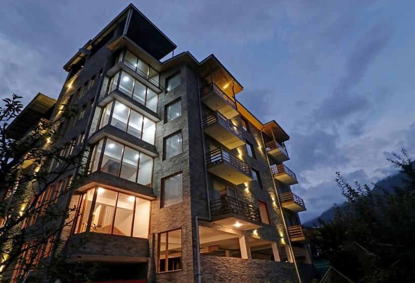 בית מלון כפרי Treebo Premium Sattva With Mountain View