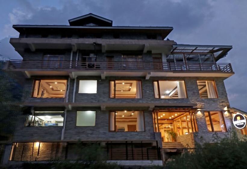 בית מלון כפרי Treebo Premium Sattva With Mountain View