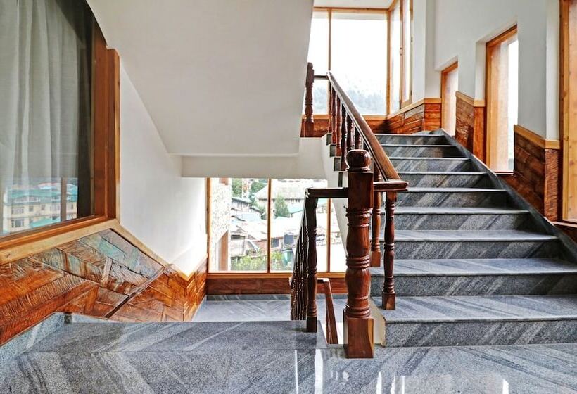 בית מלון כפרי Treebo Premium Sattva With Mountain View