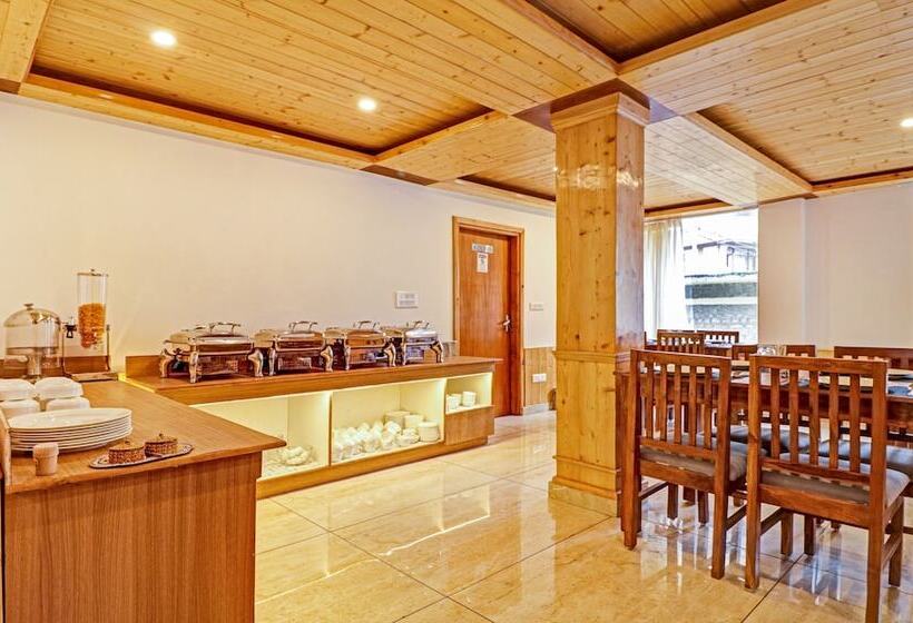 בית מלון כפרי Treebo Premium Sattva With Mountain View