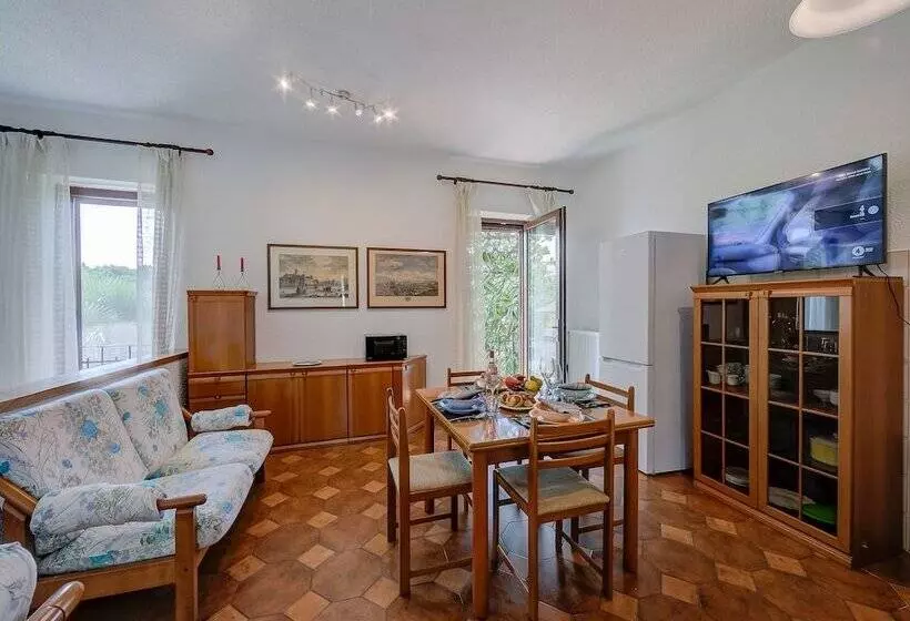 Charming La Gelosia Few Min From Lake   Happy Rentals