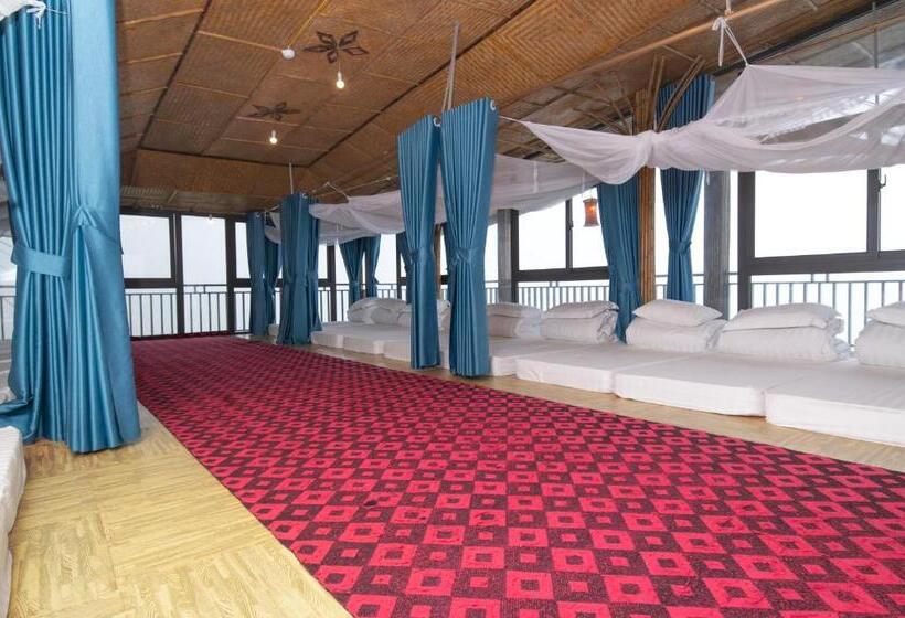 هتل Arista Homestay