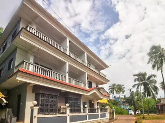ホテル Calangute Beach Corner