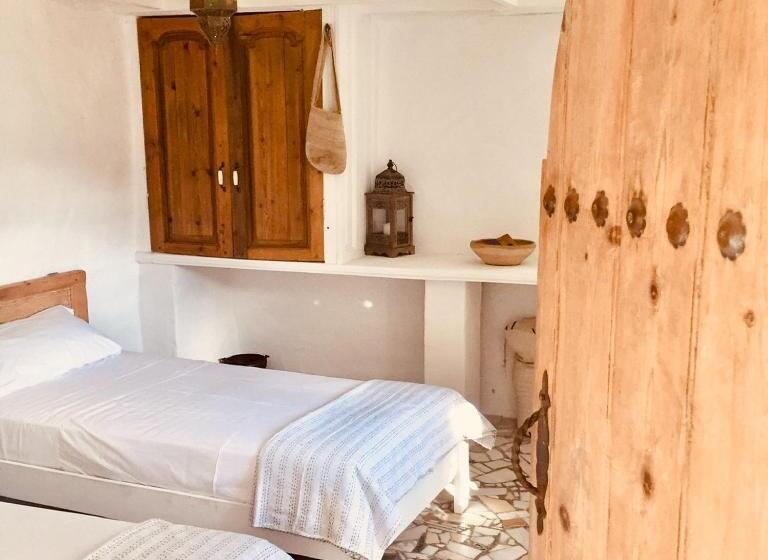 پانسیون Mill.space