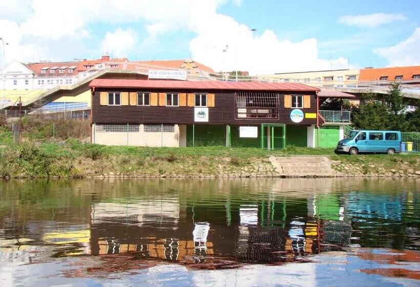 هاستل Klub Vodáků Karlovy Vary