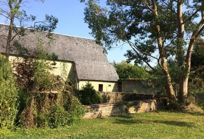 Aamiaismajoitus (B&B) Le Manoir Des Doyens Loft   Sleeps 8   Breakfast Included!