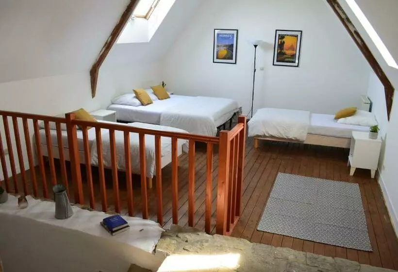 Aamiaismajoitus (B&B) Le Manoir Des Doyens Loft   Sleeps 8   Breakfast Included!