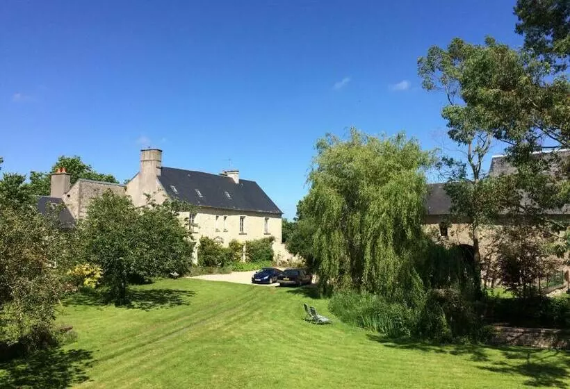 Aamiaismajoitus (B&B) Le Manoir Des Doyens Loft   Sleeps 8   Breakfast Included!
