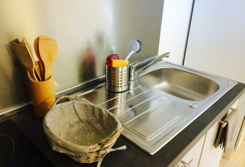 צימר Le Manoir Des Doyens Loft Sleeps 8 Breakfast Included!