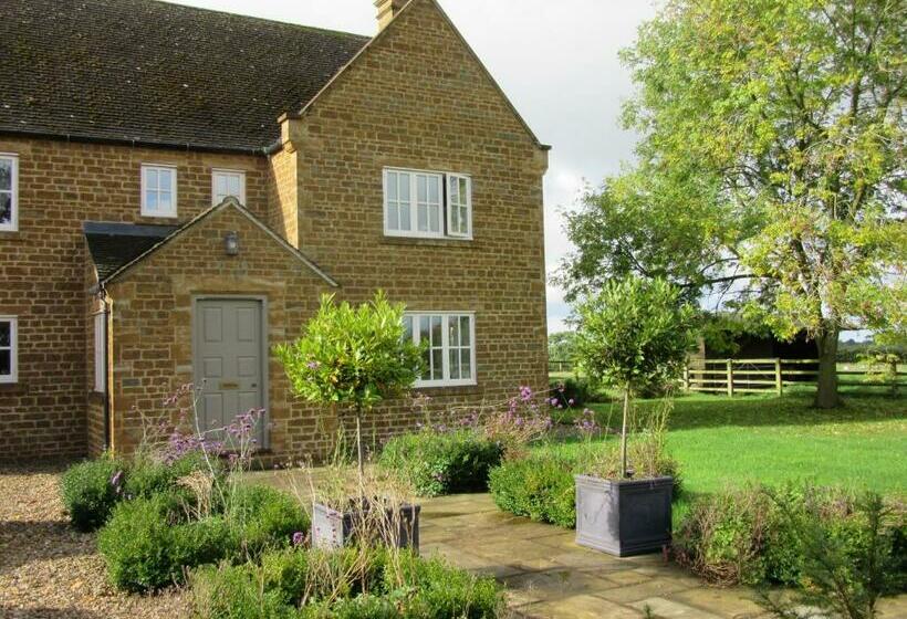 צימר Weston Hill Farm