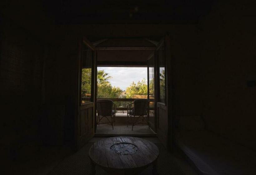 پانسیون Tzila Lodge