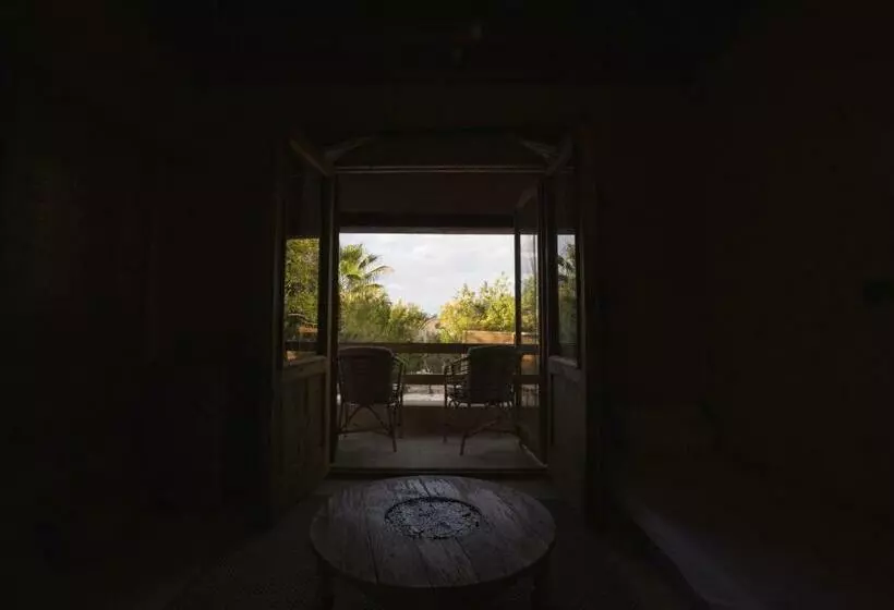 پانسیون Tzila Lodge