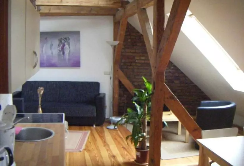 تختخواب و صبحانه Altstadtpensionpotsdam