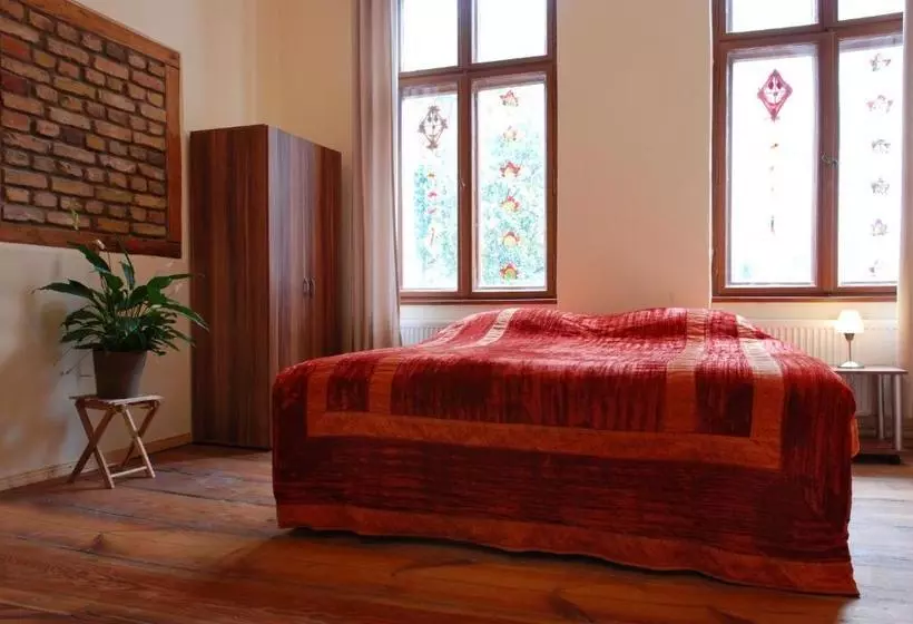 تختخواب و صبحانه Altstadtpensionpotsdam