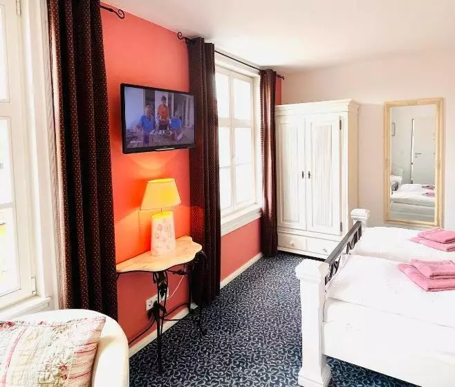 Aamiaismajoitus (B&B) Pension Altstadt Mönch In Top Lage Preis Inclusive 5 Prozent Bettensteuer Und Frühstück