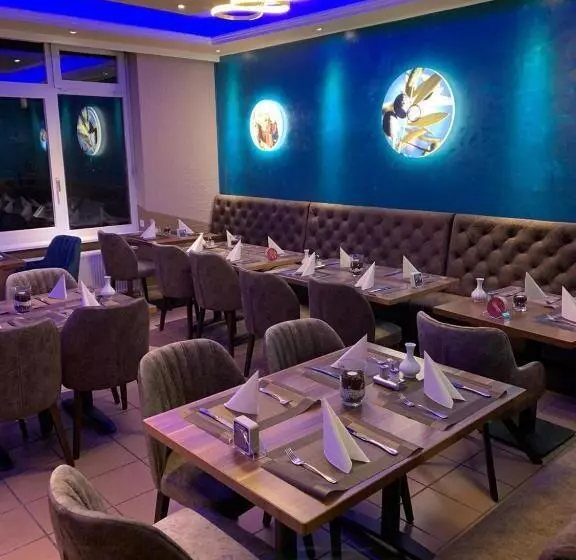 Отель Achilleon Iii