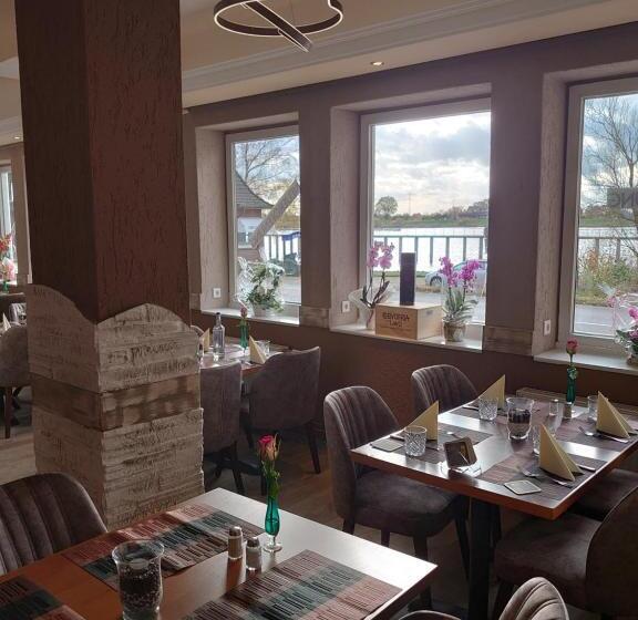 فندق Achilleon Iii