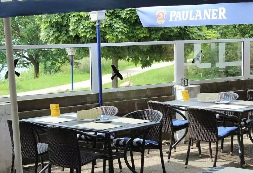 Отель Achilleon Iii