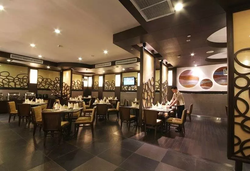 هتل Amora Neoluxe Suites