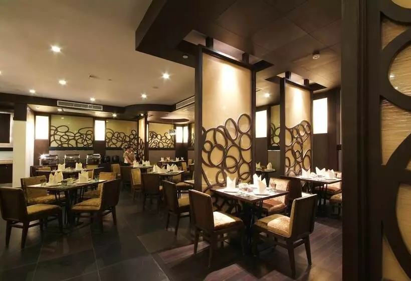 هتل Amora Neoluxe Suites