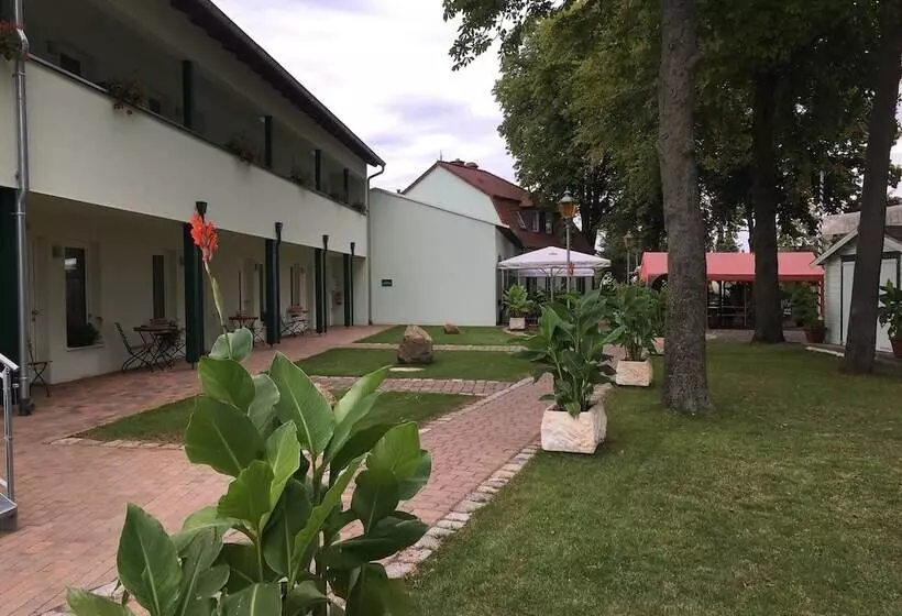 酒店 Bergschloßchen