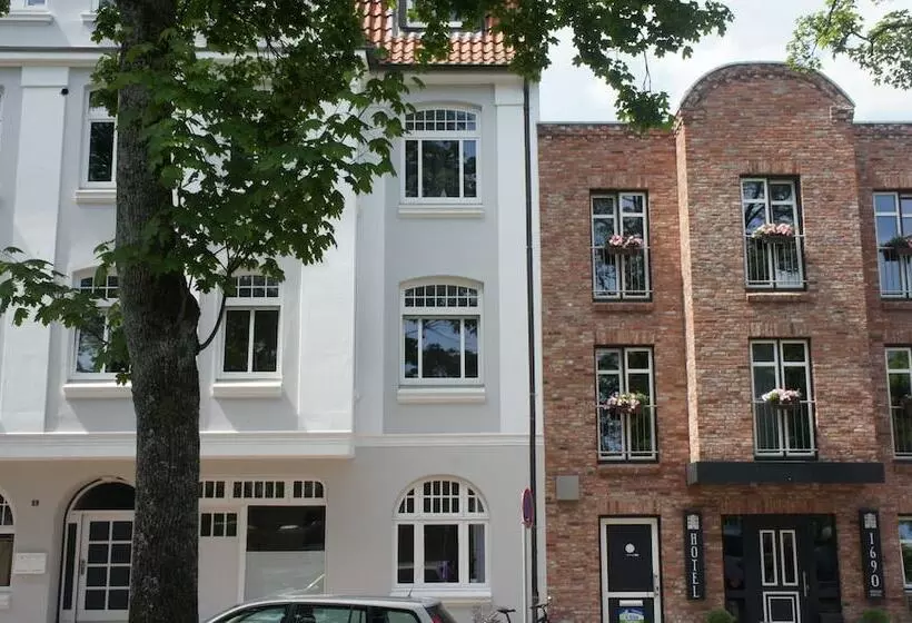 Designhotel 1690 & Apartments